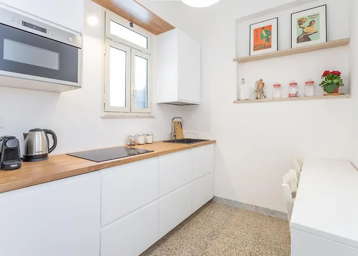 Апартаменты Oscar Near Landmarks And Colosseum Рим